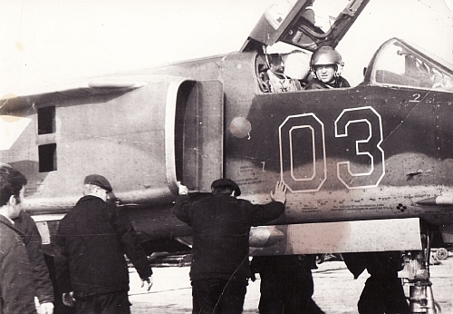 Soviet Air Force 722th Fighter Bomber Air Regiment's MiG-27D Flogger-J Photo: Vjaczeslav Kovrikov