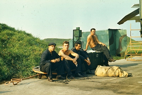 USSR Air Force's 7th Bomber Air Regiment, Starokonstaninov ground crew front of his Su-24M Fencer-D