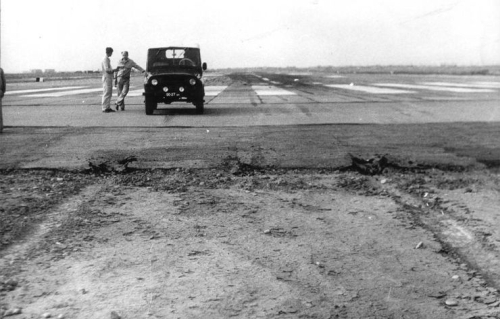 Rescue MiG-25P Foxbat-A after overrun at the Nasosnaya airport