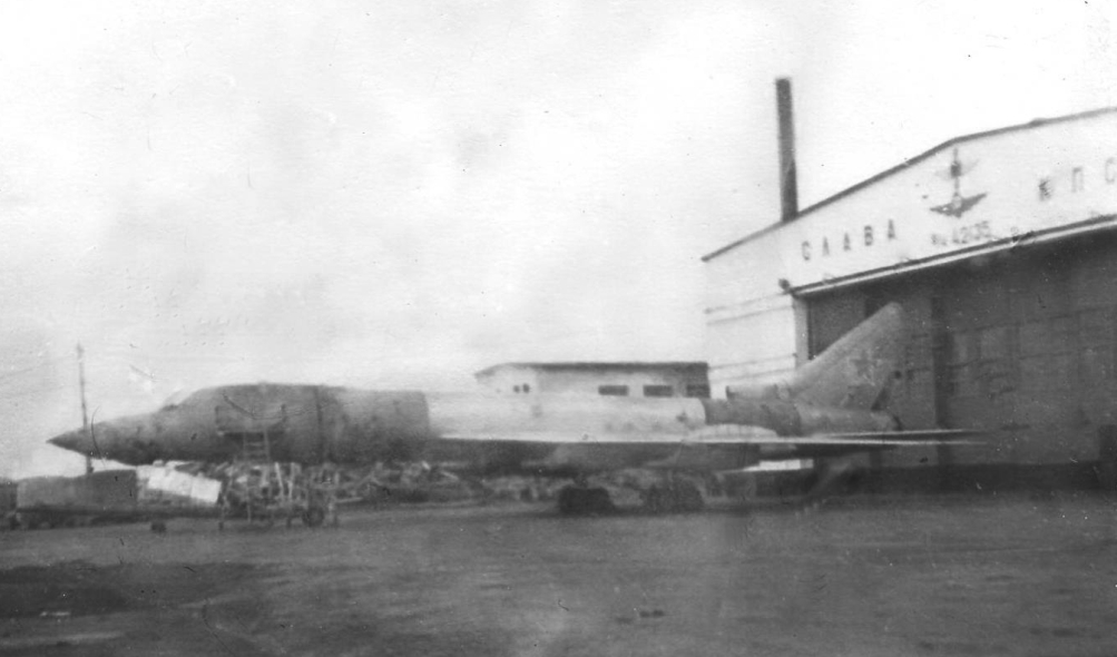 Amderma maintenance center Tu-128 Fiddler