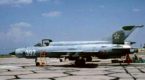 Bulgarian Air Force 19th Fighter Air Regiment MiG-21bis Fishbed-N at Graf Ignatievo grey color. Photo: Christian Boisselon collection.