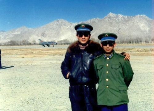 Chinese J-7 MiG-21 Fishbed in Tibet in 1988