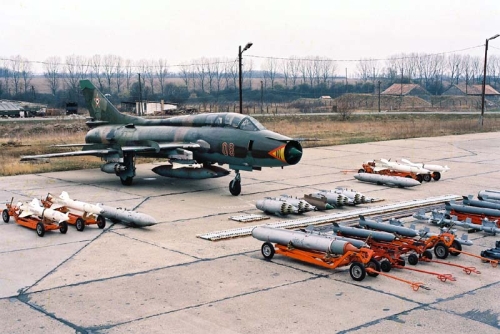 Hungarian Su-22UM3 Fitter-G weapons