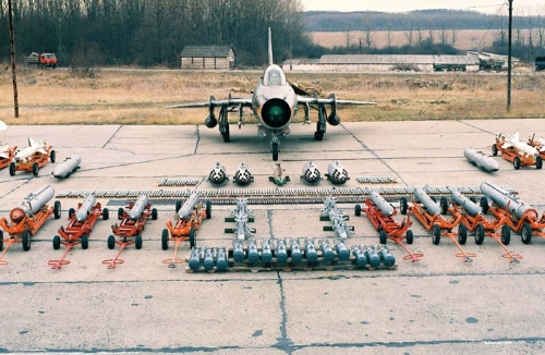 Hungarian Su-22UM3 Fitter-G weapons