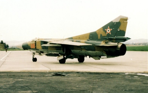 Hungarian MiG-23MF Flogger-B Camouflage at Ppa air base. Photo: Szcs Lszl