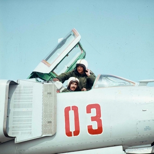 Hungarian MiG-23MF Flogger-B in light-gray color scheme